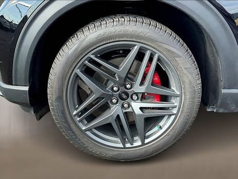 New 2025 Ford Explorer ST-Line w/ Premium Package image 12