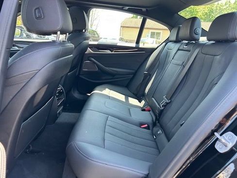 Used 2021 BMW 530i xDrive w/ M Sport Package AWD/4WD image 16
