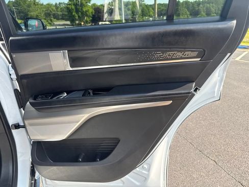 Used 2026 Cadillac Vistiq Platinum w/ LPO, Floor Liner Package AWD/4WD image 38