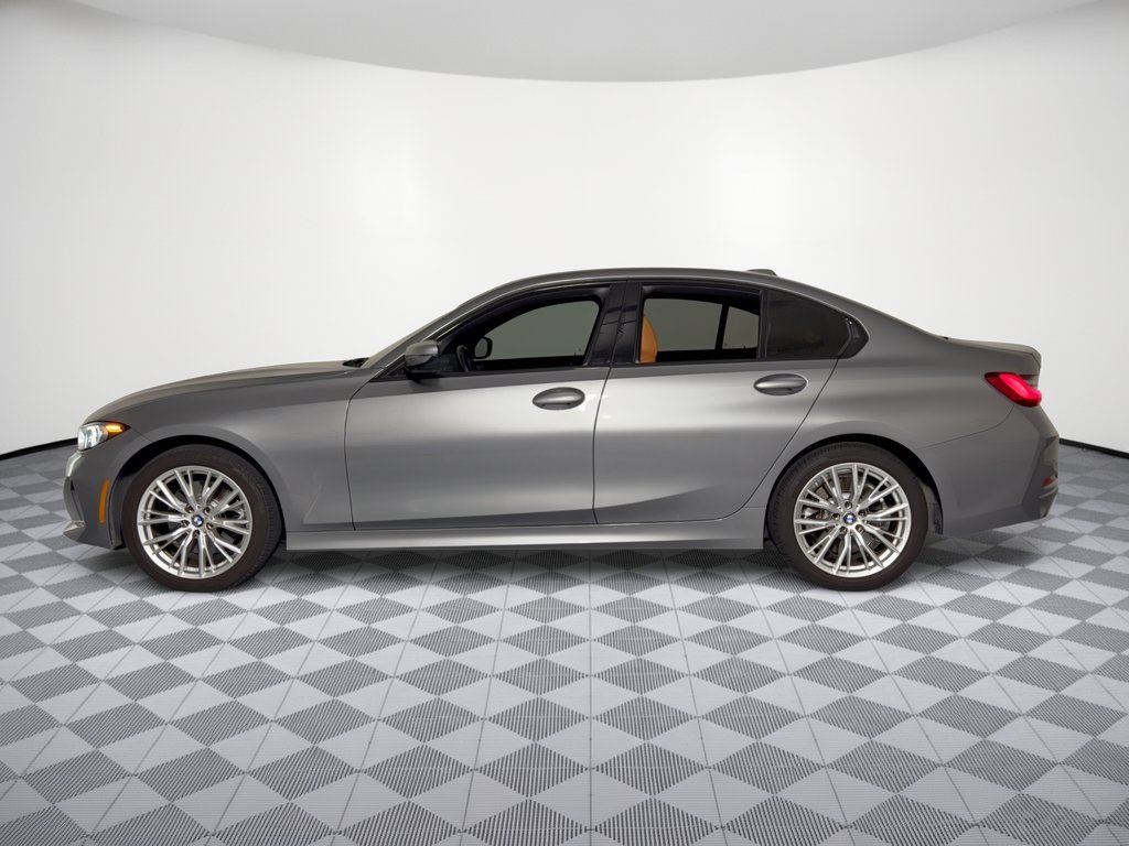 Used 2023 BMW 330i Sedan w/ Premium Package RWD image 2