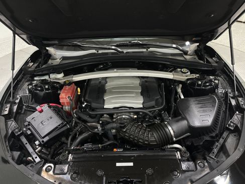 Used 2018 Chevrolet Camaro SS RWD image 25