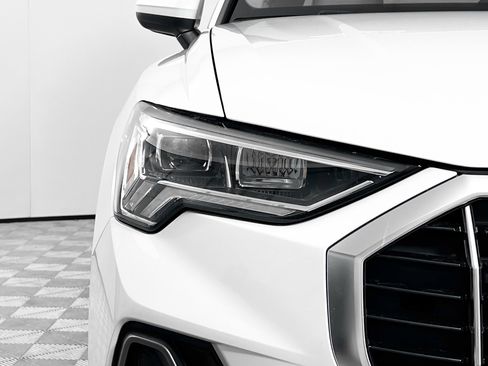 Certified 2024 Audi Q3 2.0T Premium Plus image 10