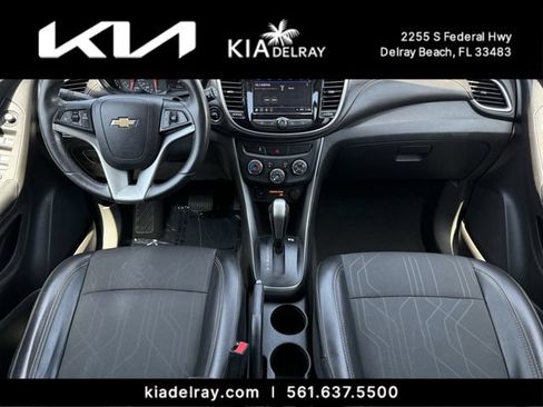 Used 2018 Chevrolet Trax LT w/ Driver Confidence Package FWD image 12