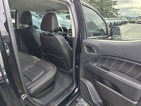 Used 2022 GMC Canyon Denali w/ Denali Black Edition Package image 12