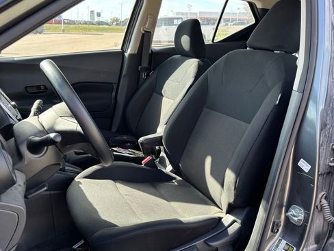 Used 2025 Nissan Kicks Play S image 7