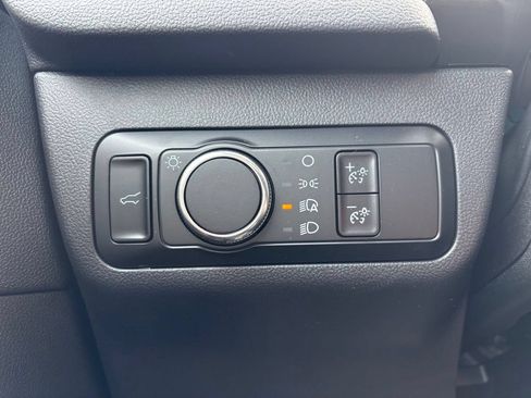 Used 2024 Ford Escape ST-Line w/ Tech Pack #1 AWD/4WD image 31