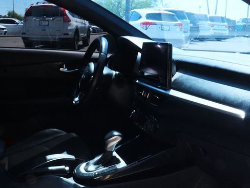 Used 2022 Kia Forte GT-Line image 29