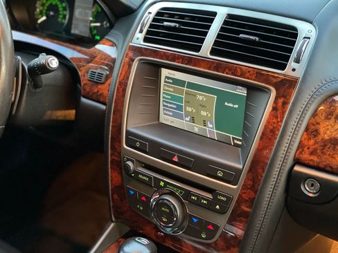 Used 2007 Jaguar XKR Convertible image 33