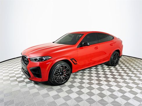 Used 2025 BMW X6 M Competition w/ Executive Package image 3