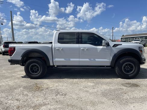 Used 2025 Ford F150 Raptor AWD/4WD image 3