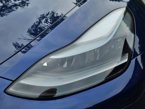 Used 2023 Tesla Model Y Performance AWD/4WD image 27