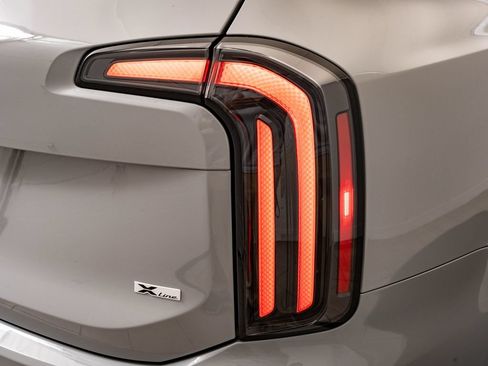Used 2023 Kia Telluride SX Prestige X-Line AWD/4WD image 9