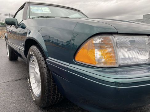 Used 1990 Ford Mustang LX image 13
