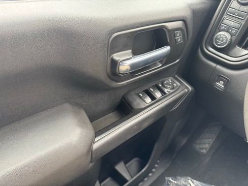 Used 2020 Chevrolet Silverado 2500 Custom w/ Custom Value Package AWD/4WD image 28