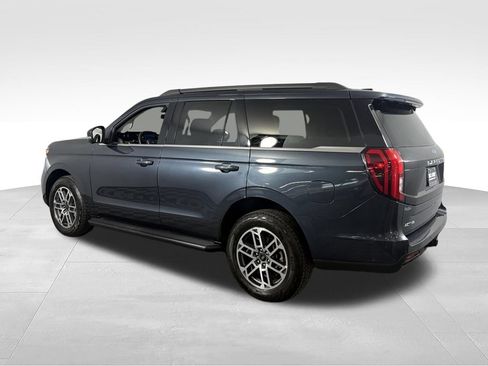 Used 2025 Ford Expedition Active AWD/4WD image 7