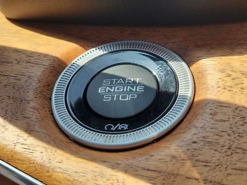 Certified 2024 Jeep Grand Cherokee Summit AWD/4WD image 30