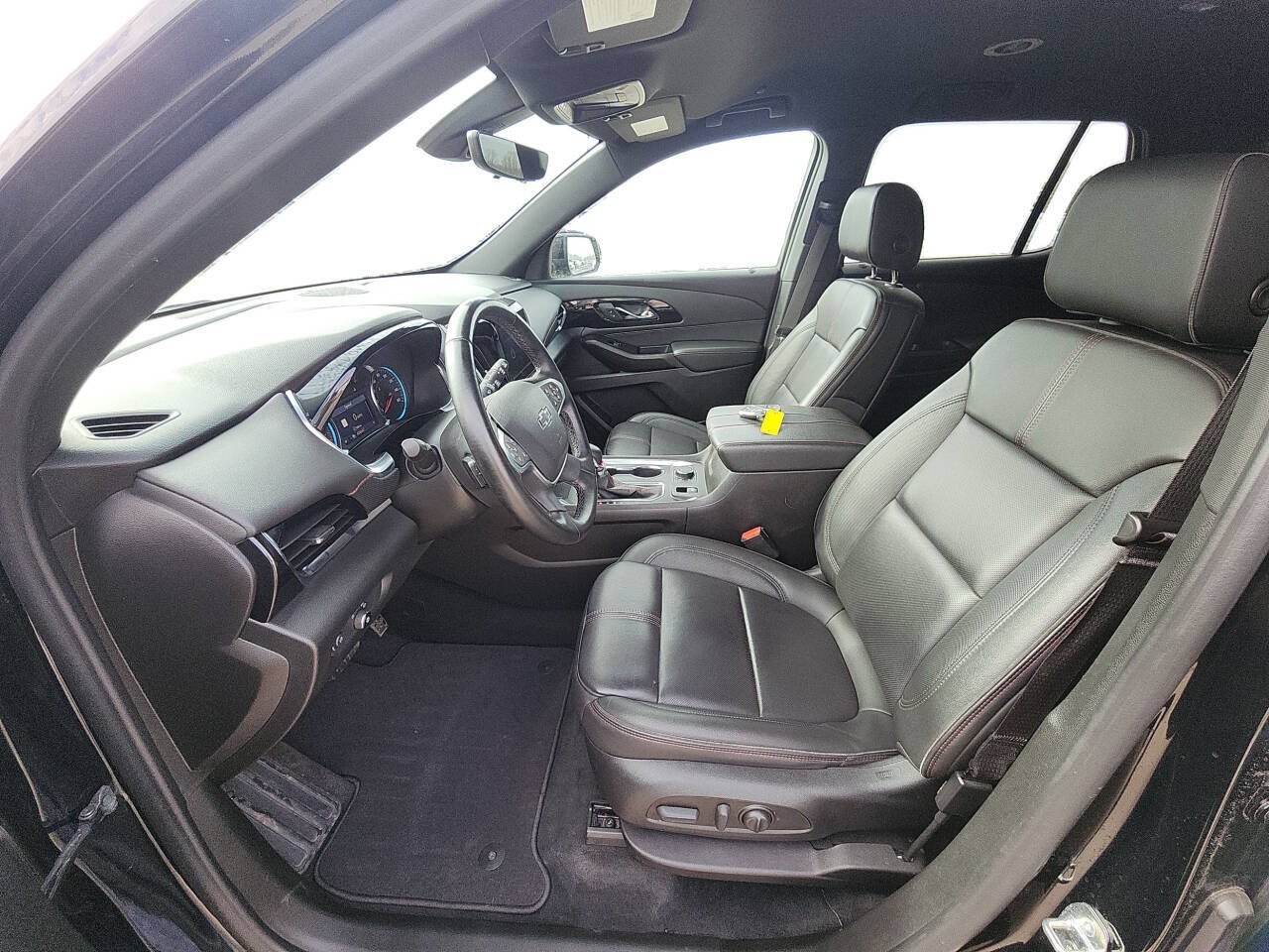 Used 2023 Chevrolet Traverse RS AWD/4WD image 9
