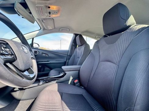 Used 2022 Toyota Prius Prime LE FWD image 14