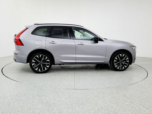 New 2026 Volvo XC60 B5 Ultra w/ Climate Package image 4