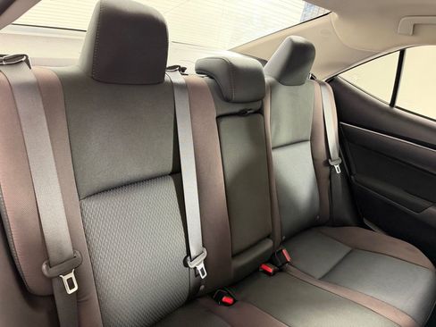 Used 2019 Toyota Corolla LE FWD image 21