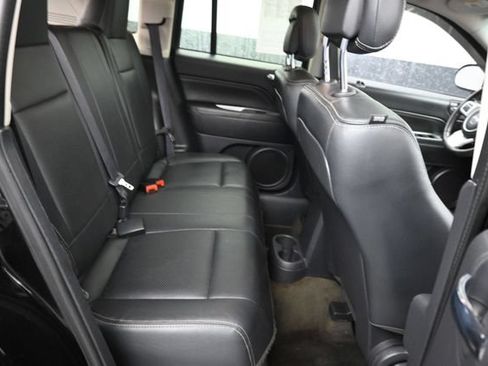 Used 2016 Jeep Compass High Altitude AWD/4WD image 8