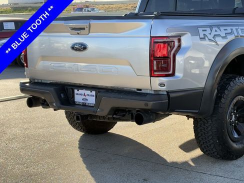 Used 2018 Ford F150 Raptor w/ Equipment Group 802A Luxury image 8