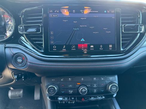 Used 2024 Dodge Durango GT image 22