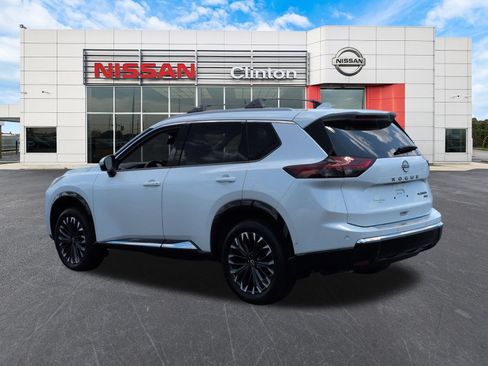 Used 2025 Nissan Rogue Platinum w/ Platinum Premium Package AWD/4WD image 5