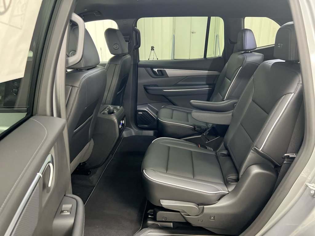 New 2027 Buick Enclave Sport Touring w/ Power Package AWD/4WD image 23