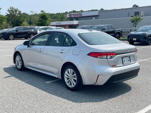 Used 2026 Toyota Corolla LE w/ LE Premium Package AWD/4WD image 14