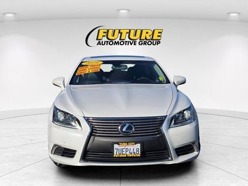 Used 2016 Lexus LS 460 w/ Comfort Package RWD image 2