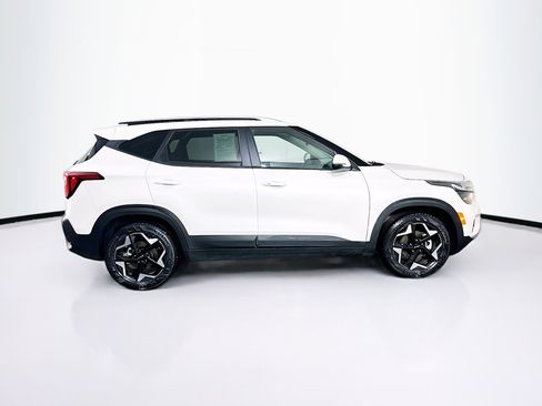 Used 2025 Kia Seltos S image 10