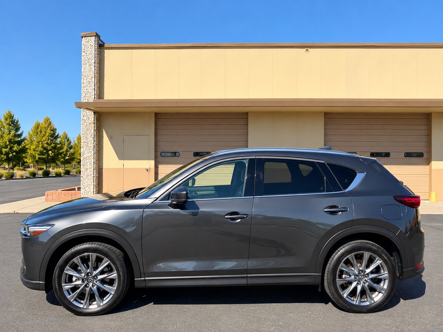Used 2019 MAZDA CX-5 Signature AWD/4WD image 5