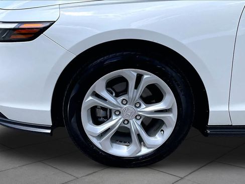 Used 2023 Honda Accord LX image 12