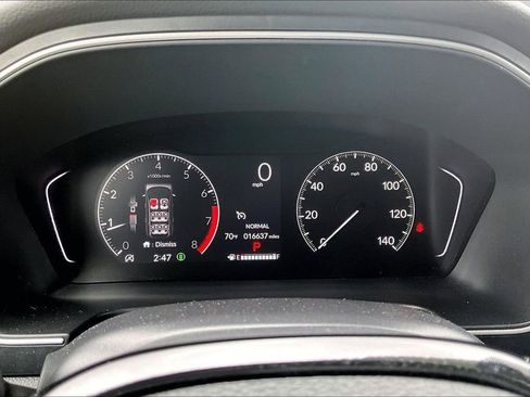 Used 2025 Honda Pilot EX-L image 13