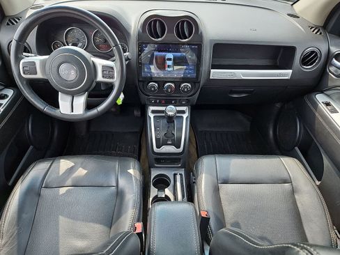 Used 2016 Jeep Compass High Altitude AWD/4WD image 11
