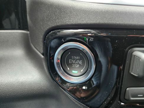 New 2026 GMC Sierra 1500 Elevation image 13