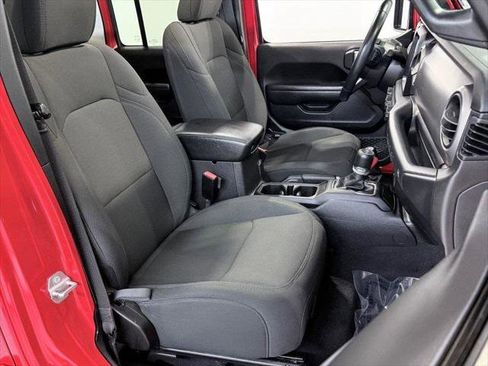 Certified 2021 Jeep Wrangler Unlimited Sport w/ Sun And Sound Package image 16