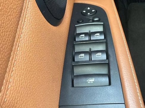 Used 2013 BMW 328i Convertible image 23