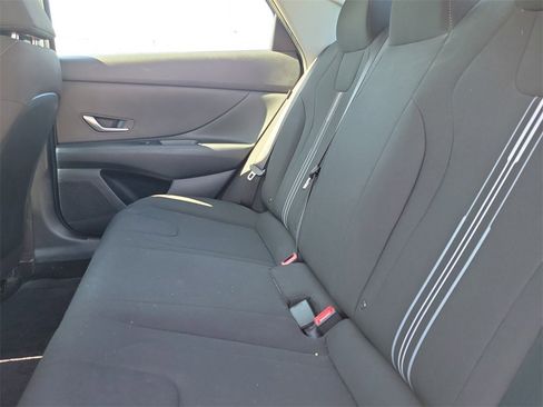 Used 2024 Hyundai Elantra SEL image 8