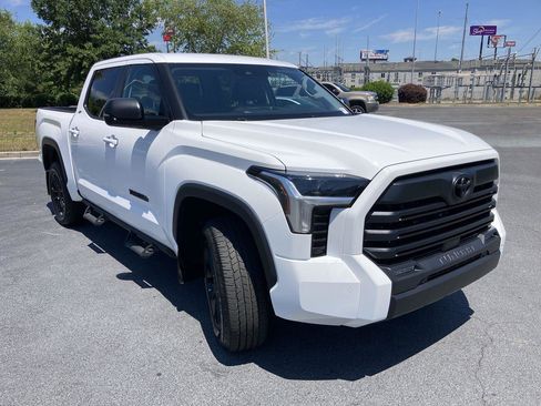 Used 2024 Toyota Tundra SR5 w/ SR5 Premium Package AWD/4WD image 7