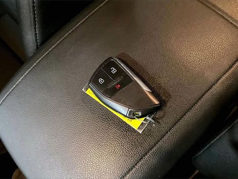 Certified 2024 Chevrolet Colorado Trail Boss w/ Technology Package image 30