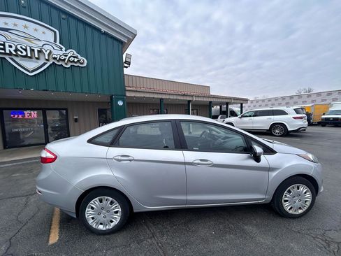 Used 2016 Ford Fiesta S FWD image 2