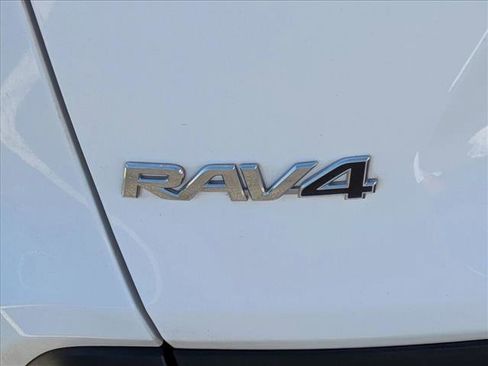 Used 2020 Toyota RAV4 LE w/ All Weather Liner Package image 29