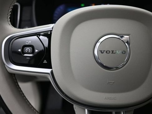 Used 2026 Volvo XC90 T8 Ultra w/ Protection Package Premier AWD/4WD image 15