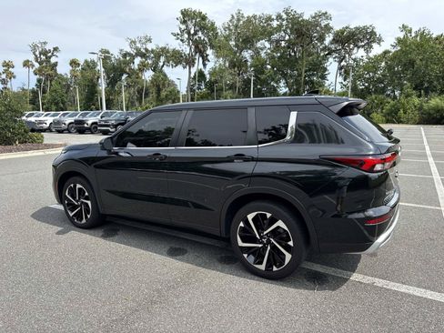 Used 2024 Mitsubishi Outlander SE Black Edition FWD image 5