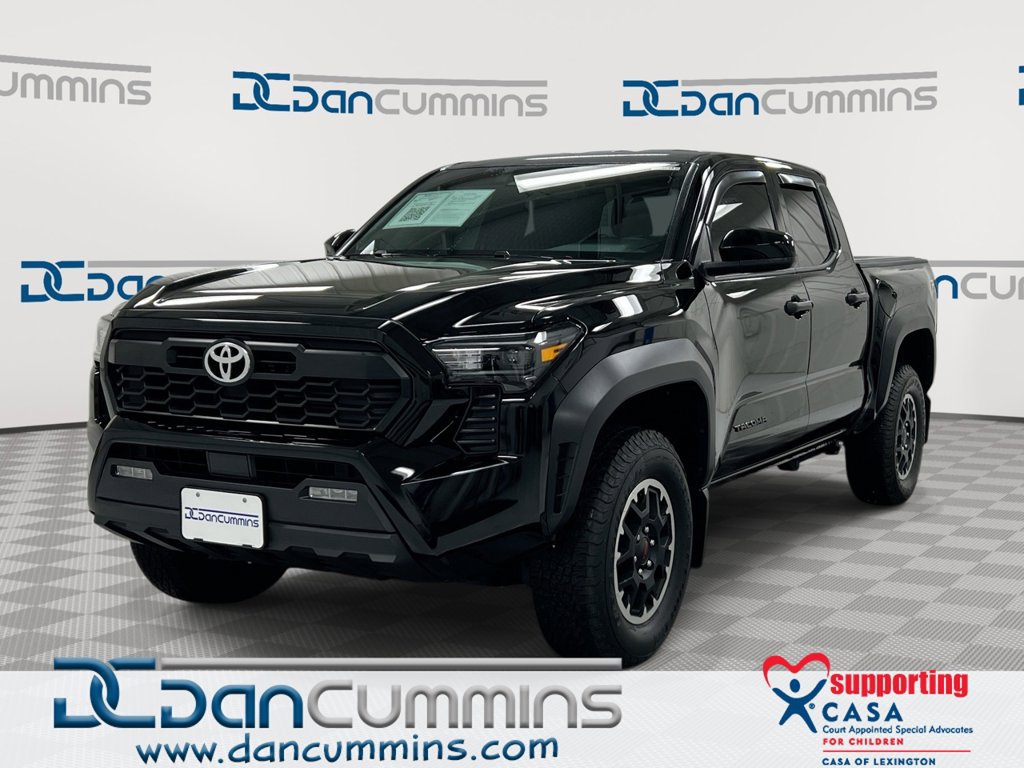 Used 2025 Toyota Tacoma TRD Off-Road AWD/4WD image 1