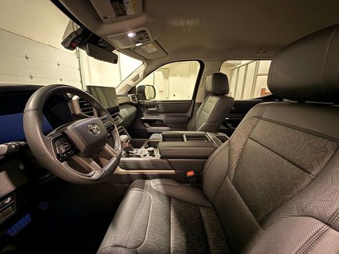 Used 2024 Toyota Tundra Limited w/ Power Package image 17