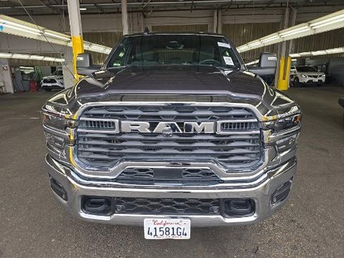 Used 2026 RAM 2500 Big Horn AWD/4WD image 2