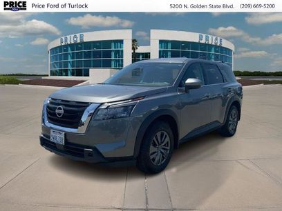 Used 2025 Nissan Pathfinder SV